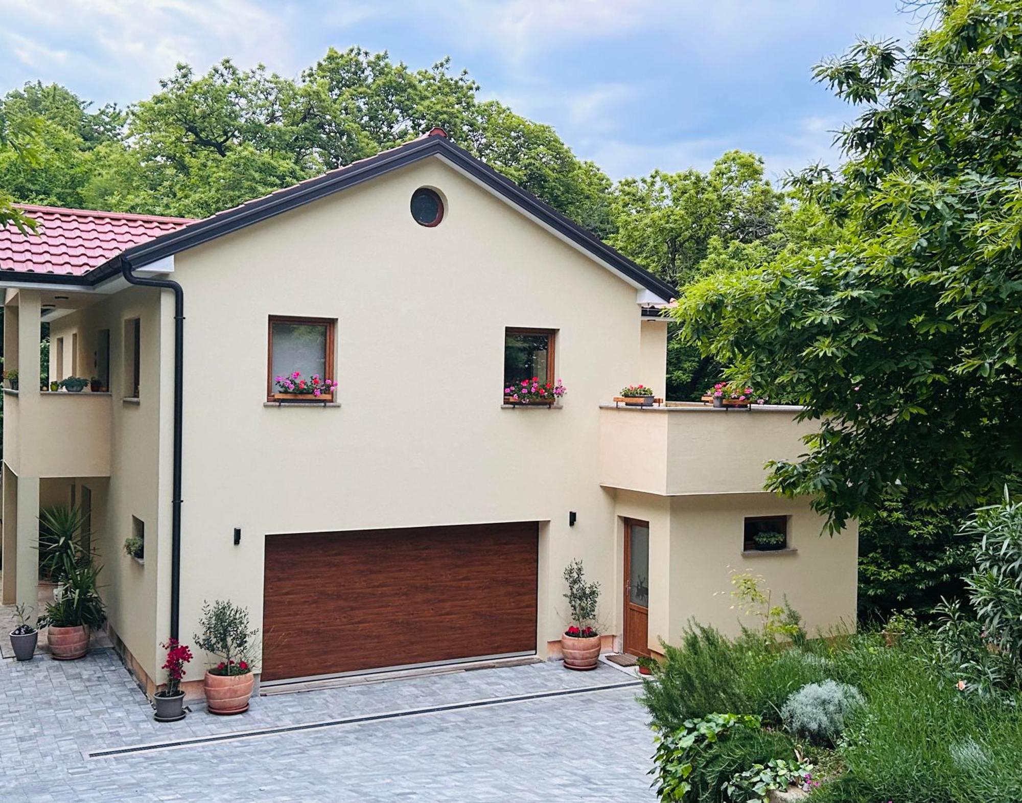 Apartment With A Terrace Forest Home Lullula Veprinac Zewnętrze zdjęcie