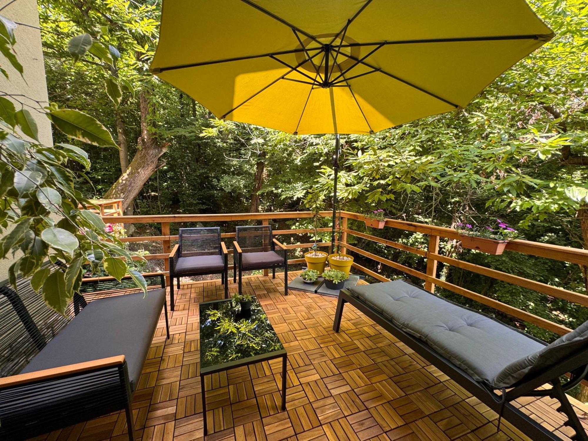 Apartment With A Terrace Forest Home Lullula Veprinac Zewnętrze zdjęcie